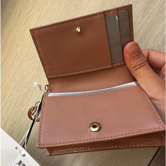 Dior Wallet 🤎 - Picture 7 of 11
